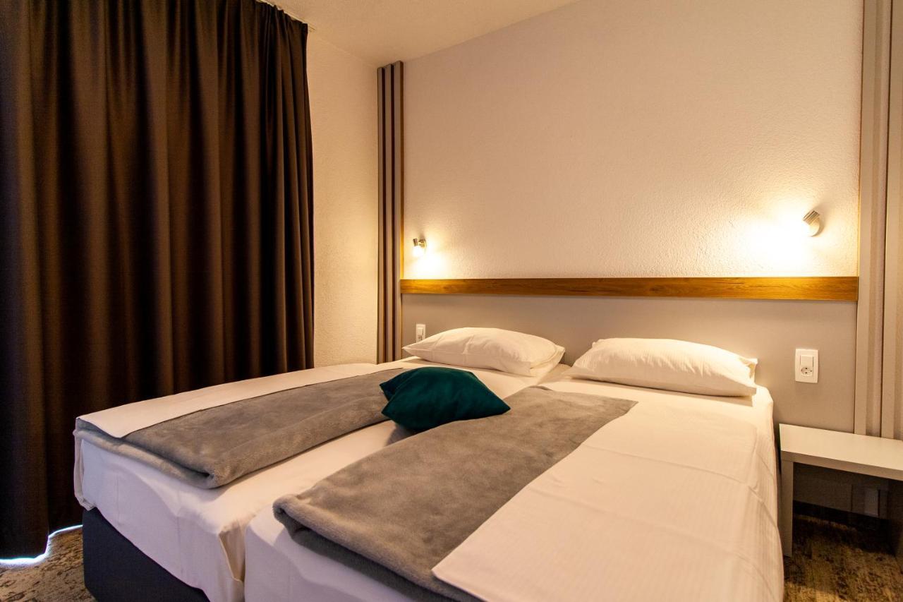 Hotel Villa Barbara 네움 외부 사진